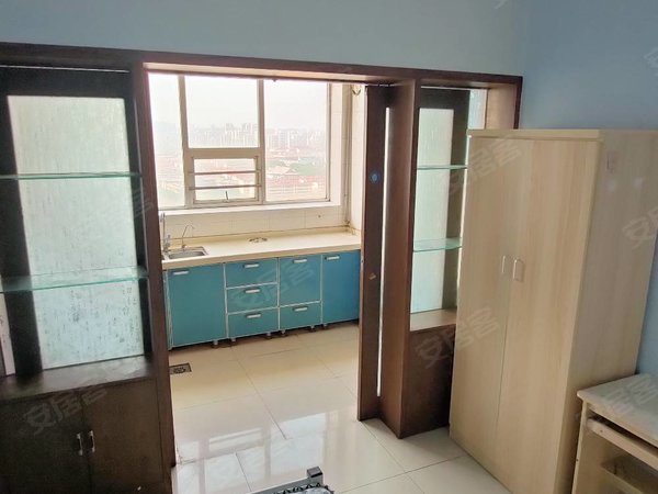 临沂兰山人民广场金鹰花园金鹰花园  男生合租,独立厨房  图片真实