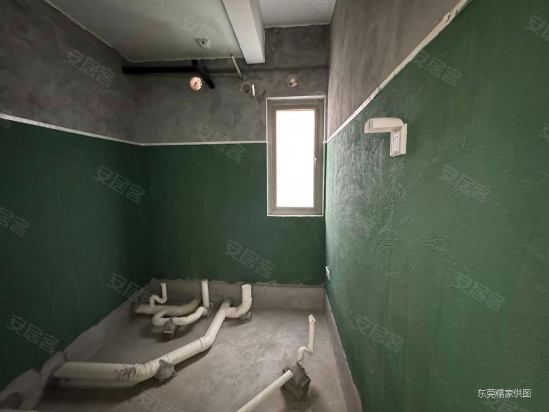 海逸豪庭御峰(别墅) 楼层好 高绿化 居住密度低 次新房