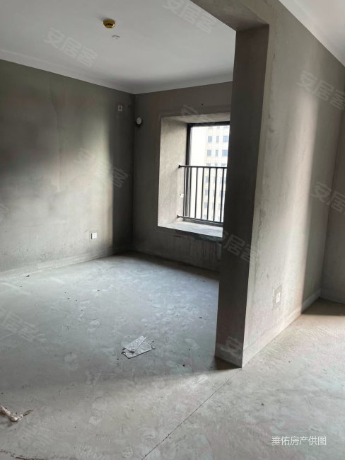 海曙金茂悦129平方全新白胚20楼