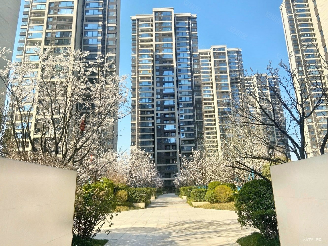 西安房产网>西安二手房>浐灞二手房>西安国际会展中心二手房>万科澜岸