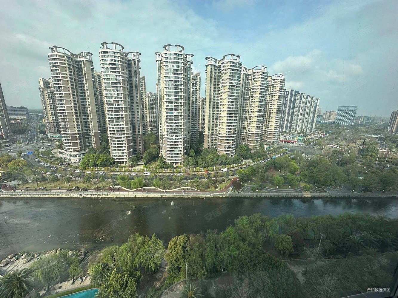 成都房产网>成都二手房>温江二手房>光华大道二手房>棕榈长滩>