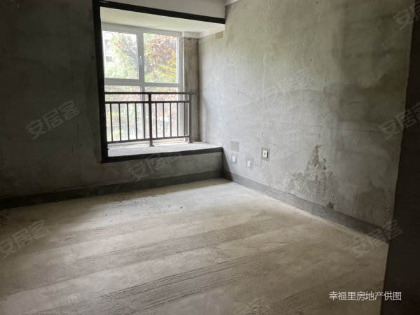 建业春天里3室2厅2卫129.77㎡南北79万