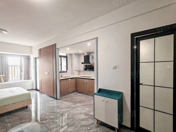 潮州湘桥潮枫路滨江华府滨江华府11楼47平方一房一厅出租豪华装修家私