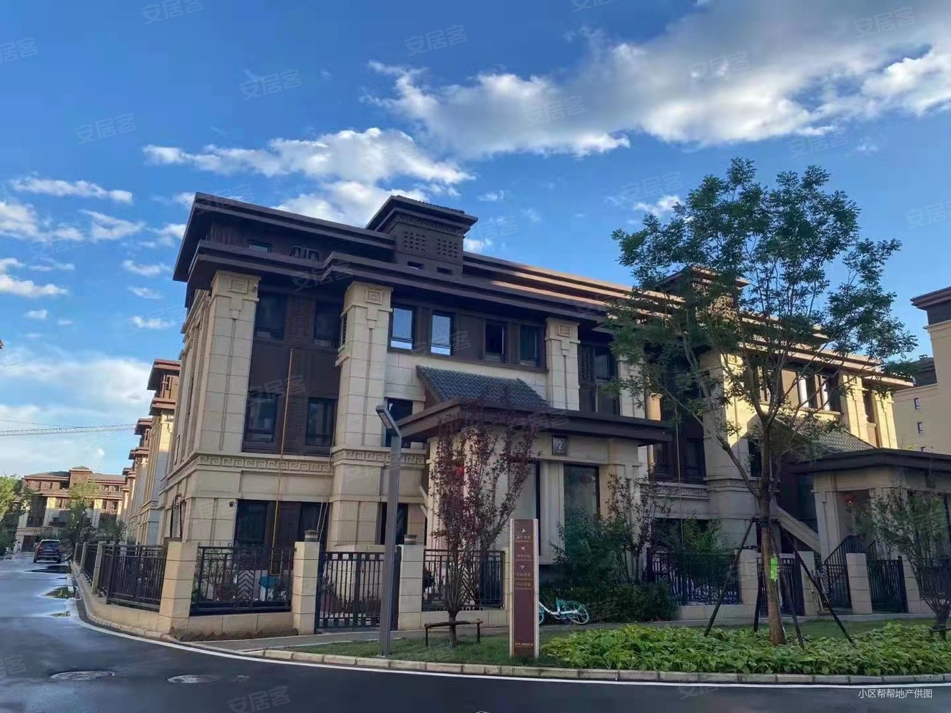 鸿坤理想城澜境西苑(别墅)二手房,185万,4室2厅,2卫,178平米-天津