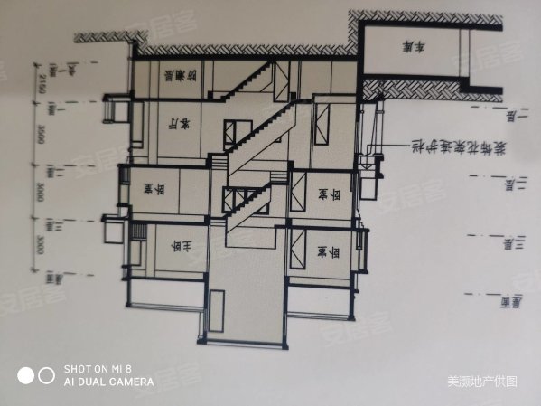 金沙花园5室2厅3卫233㎡东南418万