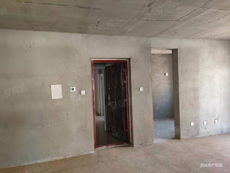 黄务三中旁东方盛景电梯好楼层全明户型赠小棚价格可谈