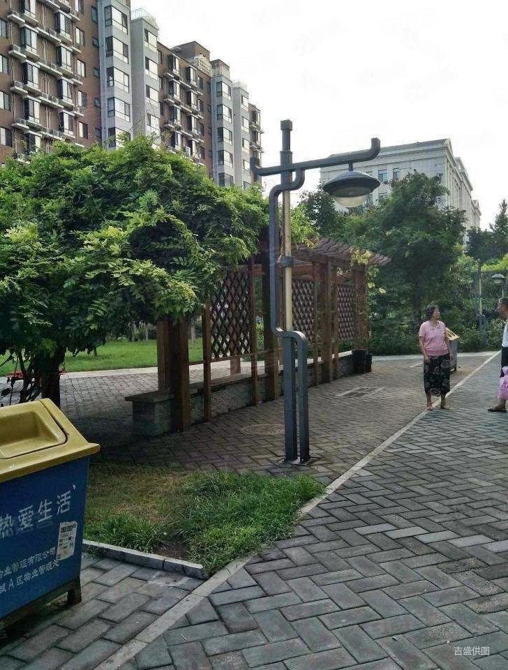 玉泉北里2室1厅1卫98.36㎡南608万