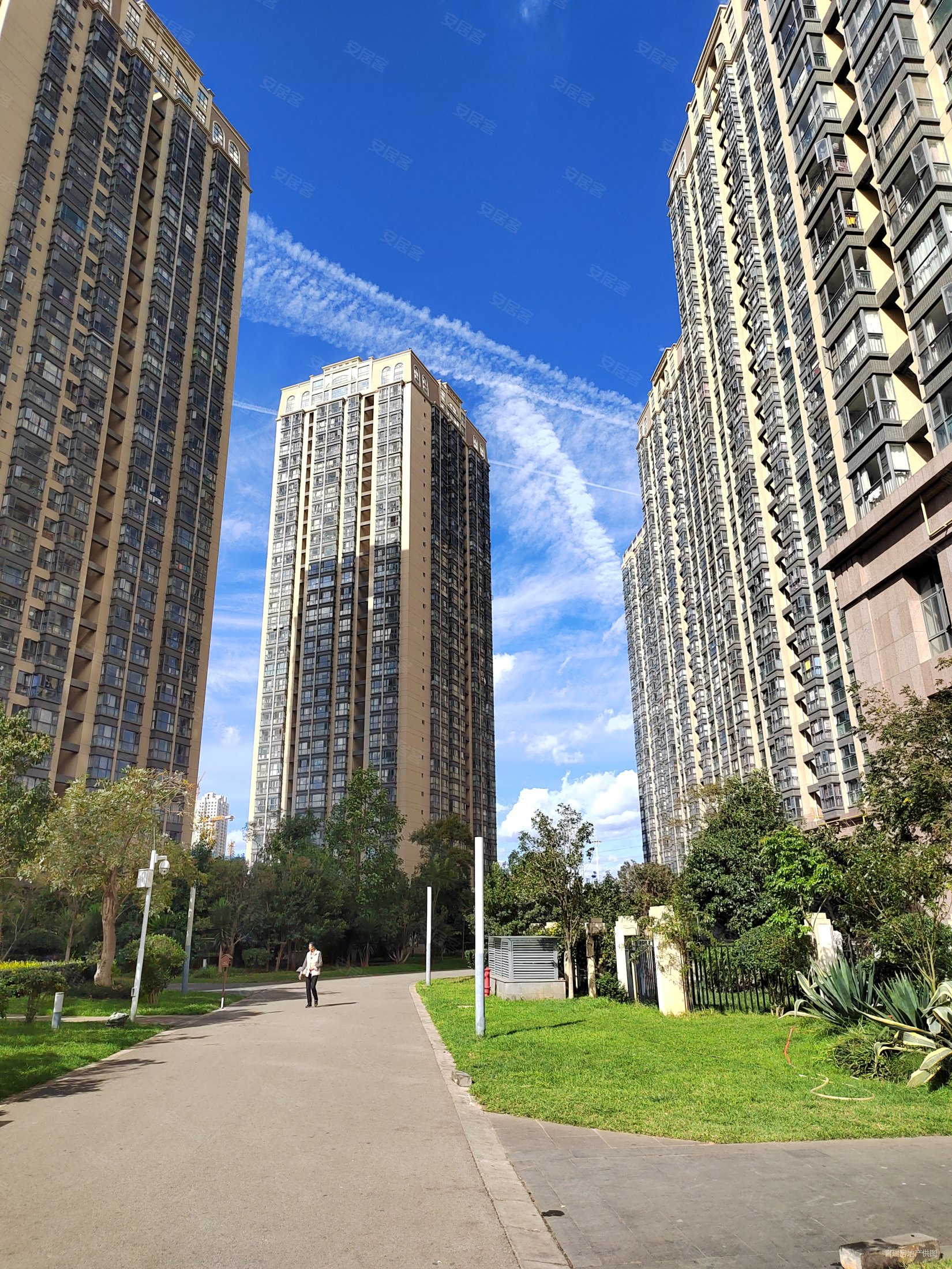 圣世一品3室2厅1卫109.37㎡南北96万