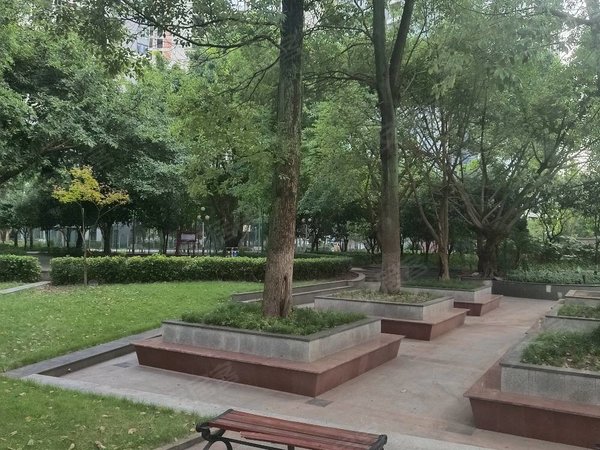 重庆沙坪坝大学城东方剑桥(南区)东方剑桥所有人都喜欢的精装修两房