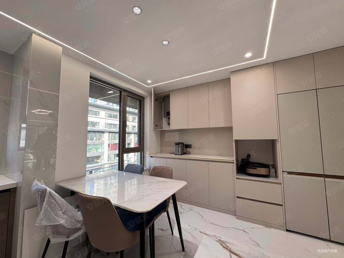 汇置尚岛3室2厅2卫129㎡南北159万