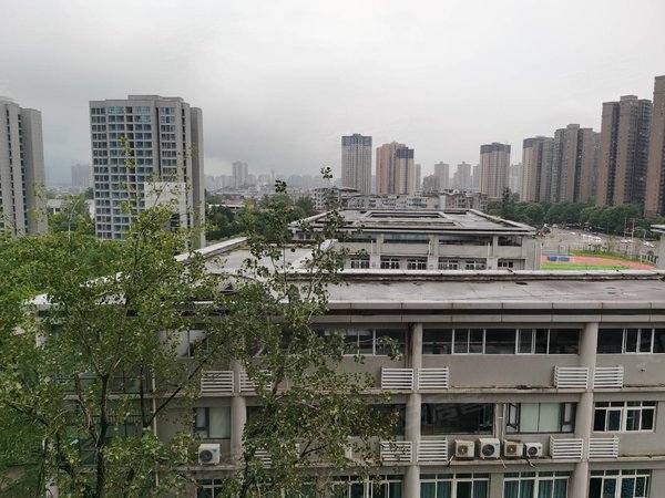 重庆璧山璧山老城区北城阳光云巴轻轨站附近  电梯房  2室  好停车