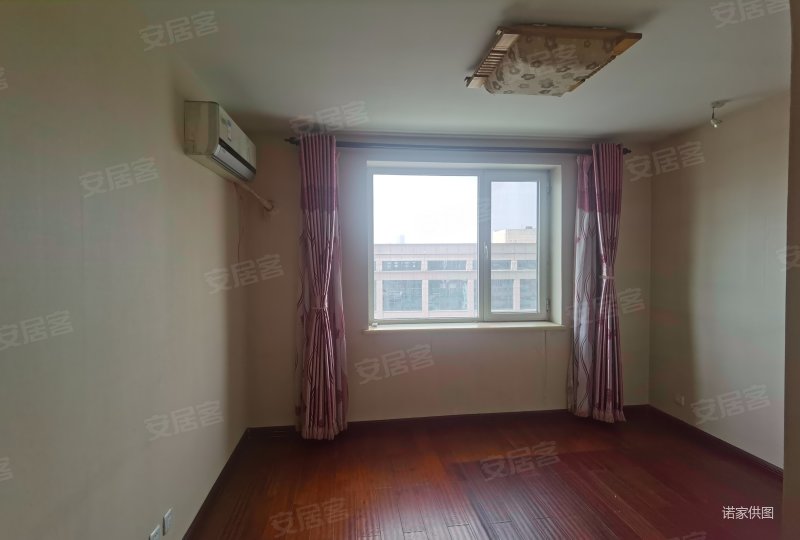 嘉海花园南向采光好中间好楼层购物方便近医院电梯房