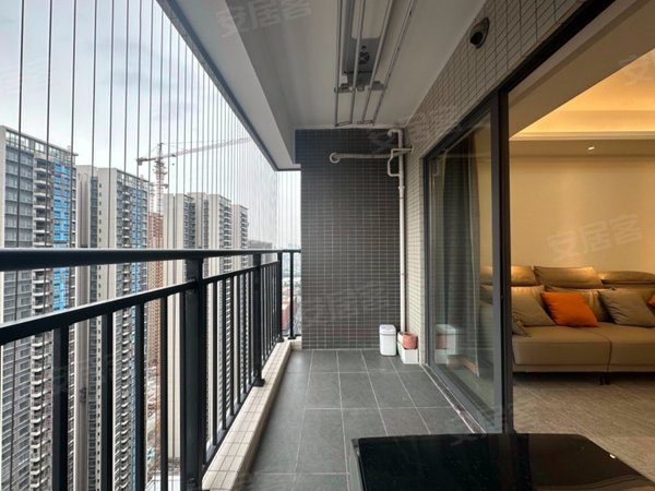 广州黄埔鱼珠富颐华庭富颐华庭 3 房  80.