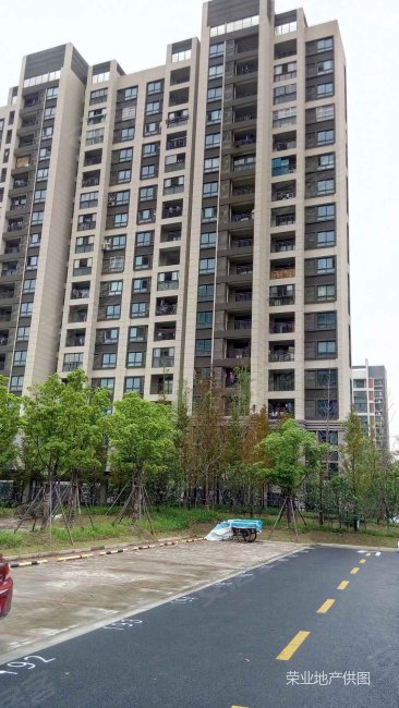 外冈雅苑2室2厅1卫84㎡南北170万