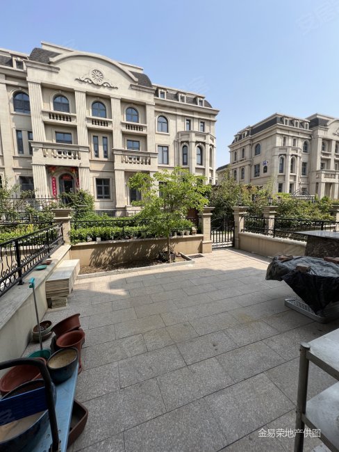 团泊湖精装修联排别墅 拎包入住 随时看房