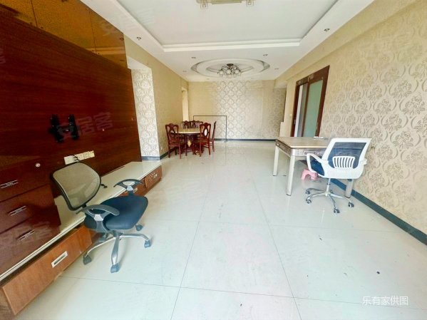 204卖!中高层 采光佳 产权清晰 满五   骏壹万邦商圈