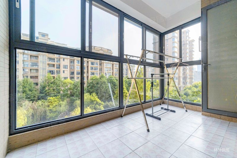 南京房产网>南京二手房>建邺二手房>奥体二手房>中海塞纳丽舍东苑>800