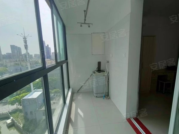 长江路 地铁口太湖花园站 丽华广场旁春城家园温馨一居室可短租