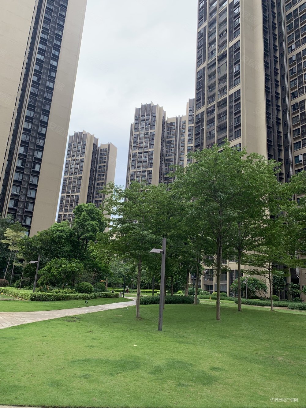 佛山房产网>佛山二手房>南海二手房>金沙洲二手房>时代水岸二期>1000