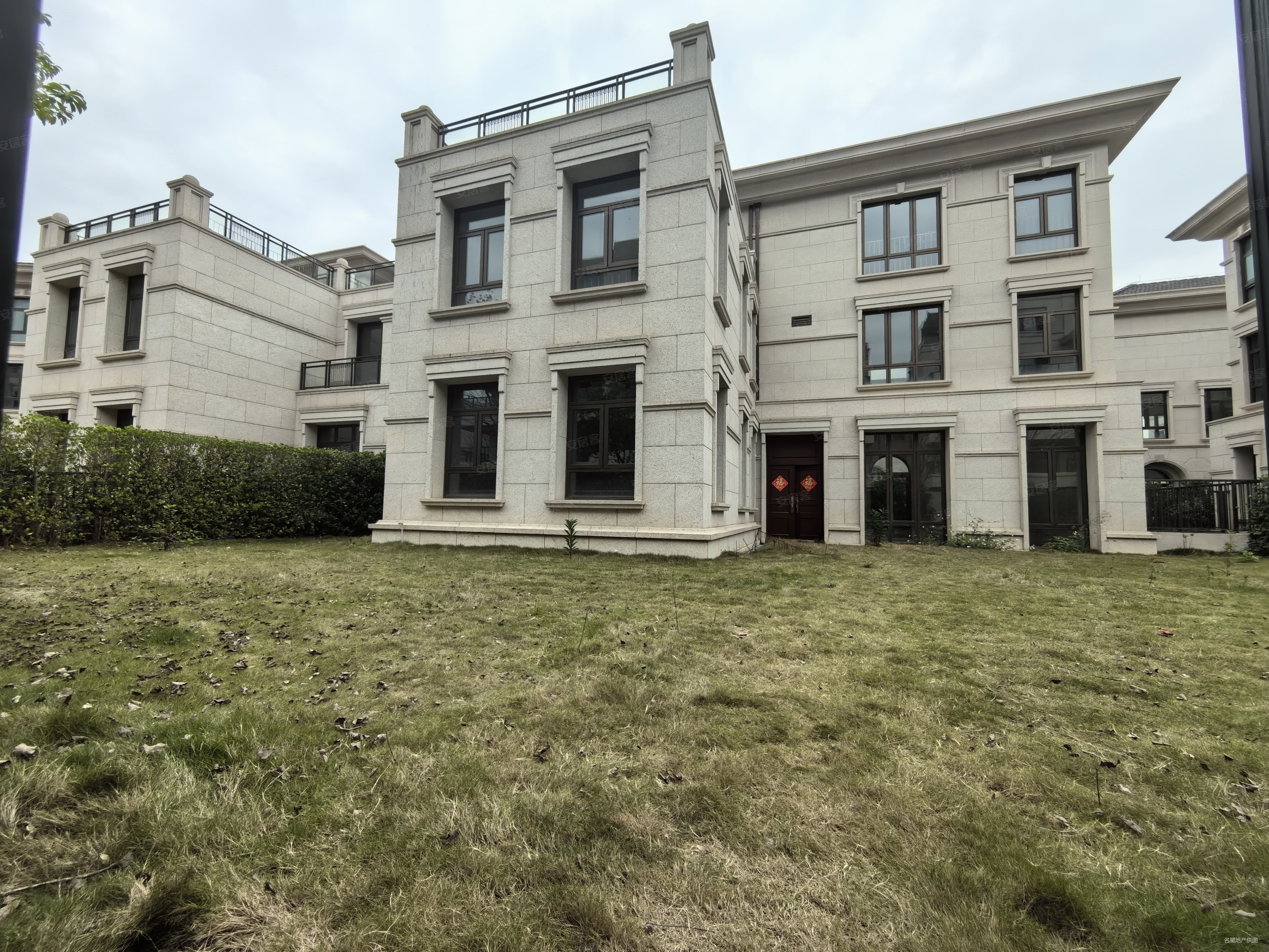 万科御景湾8号双拼别墅735平诚意出售叁仟万即可