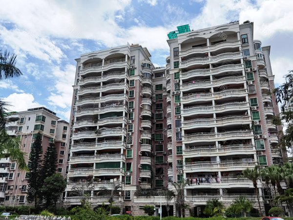 深圳龙岗龙城国际碧湖玫瑰园精装好房首租.