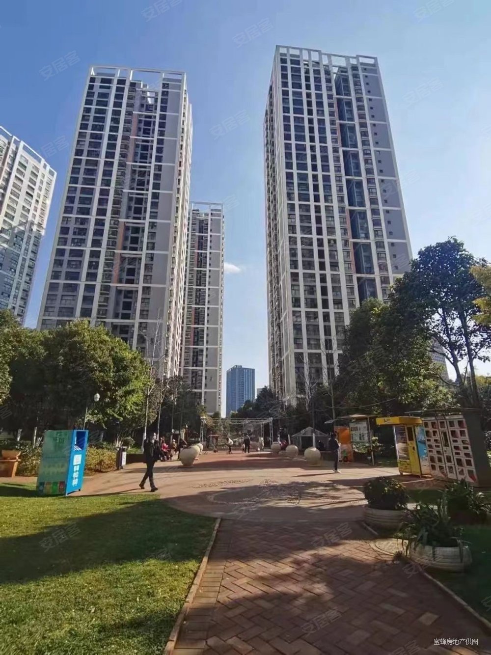 天怡峰景3室2厅2卫112.35㎡西125万