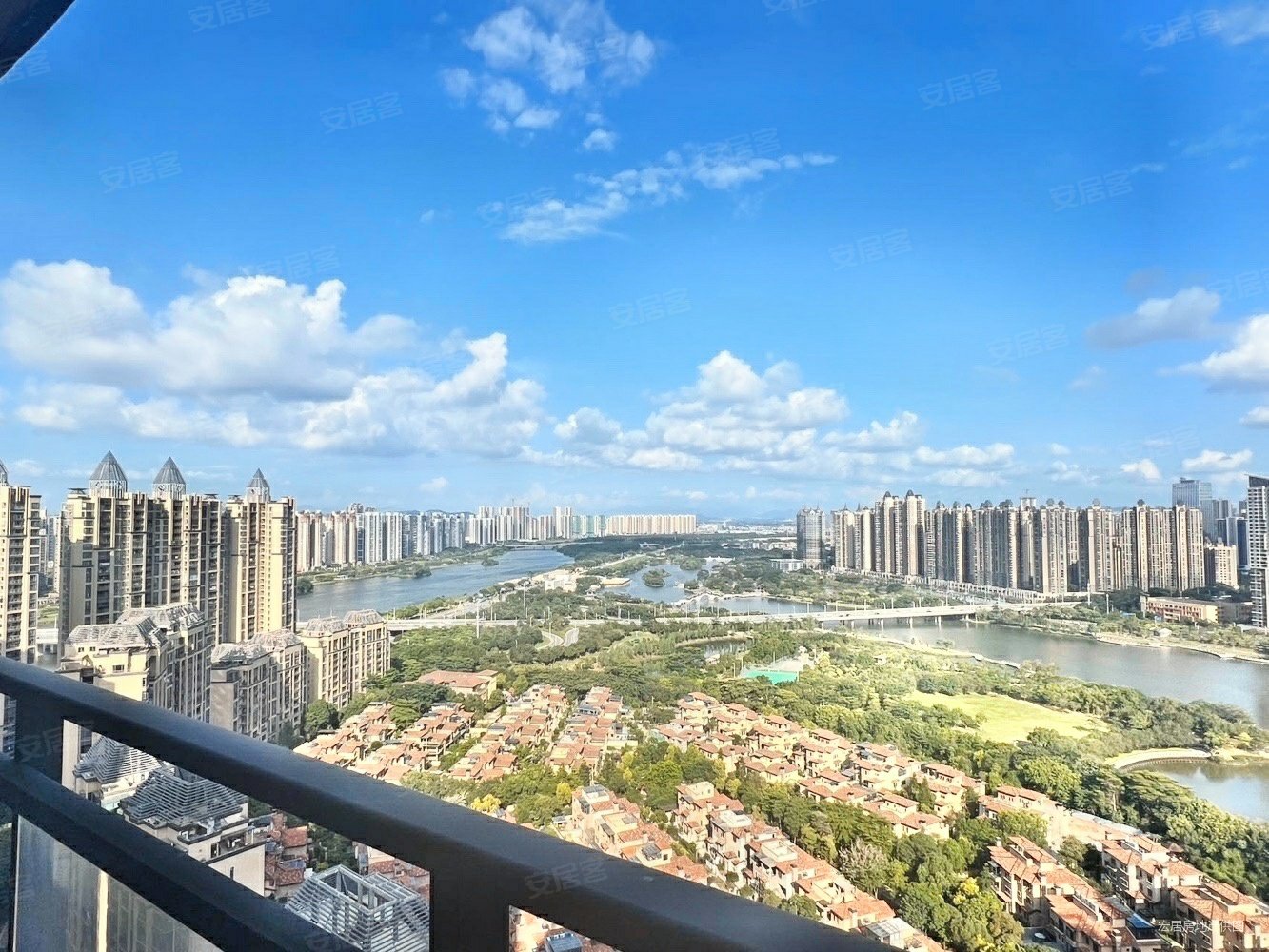 降价啦珑湖湾高层看湖景毛坯大四房163平仅423万