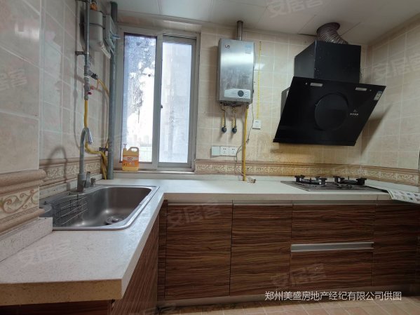 康平九十六旭日龙园大三房全天采光户型方正看房方便