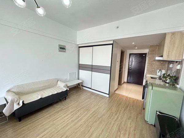 济南历城唐冶绿地城(商住楼)绿地城 精装公寓 干净温馨 拎包入住 随时