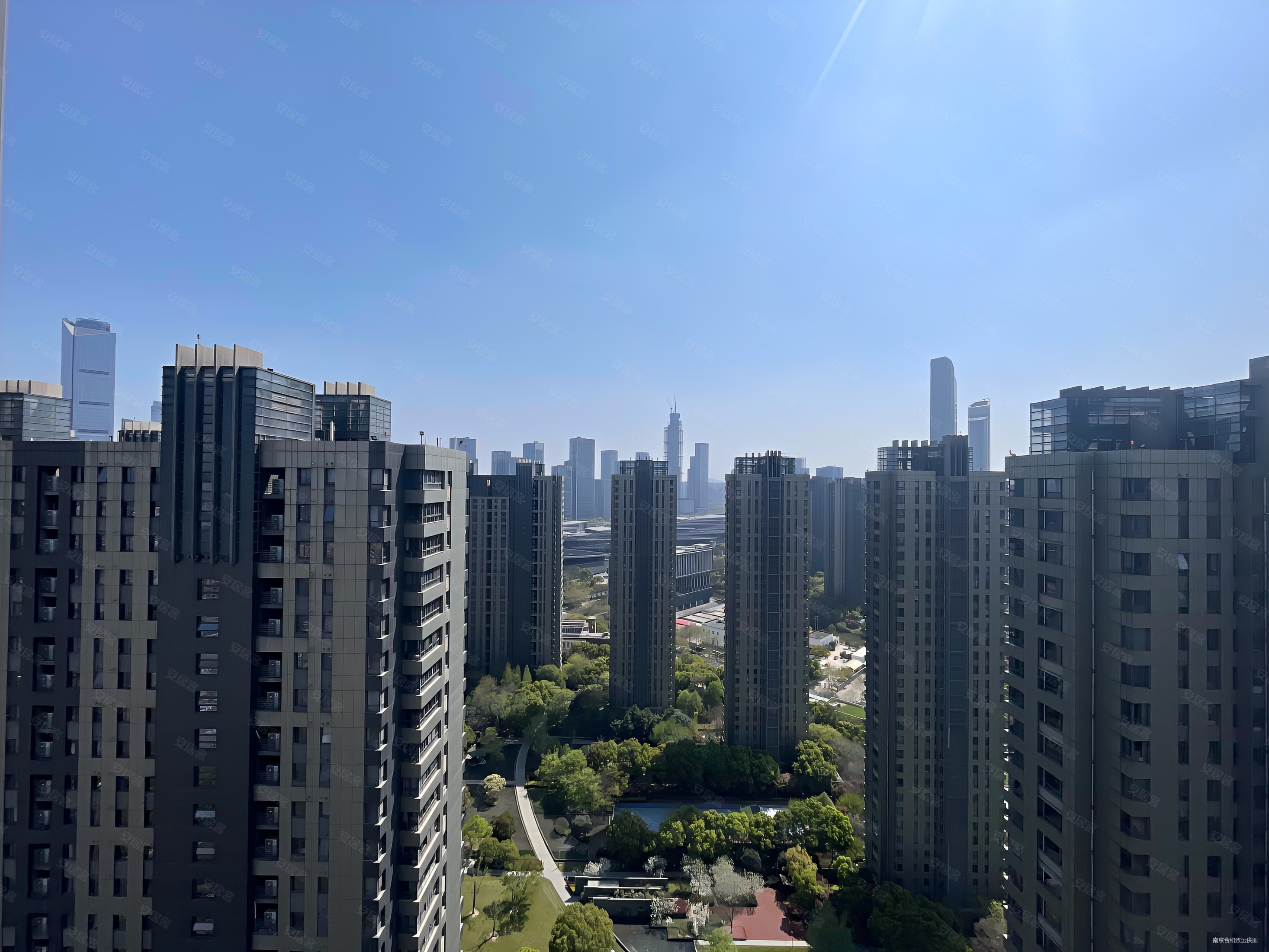 南京房产网>南京二手房>建邺二手房>奥体二手房>仁恒江湾城兰苑>