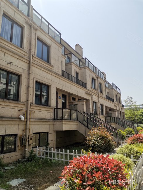 房东愧惨了|原买进价卖|有花园|是排屋共3层,天华玺园二手房,135万,4