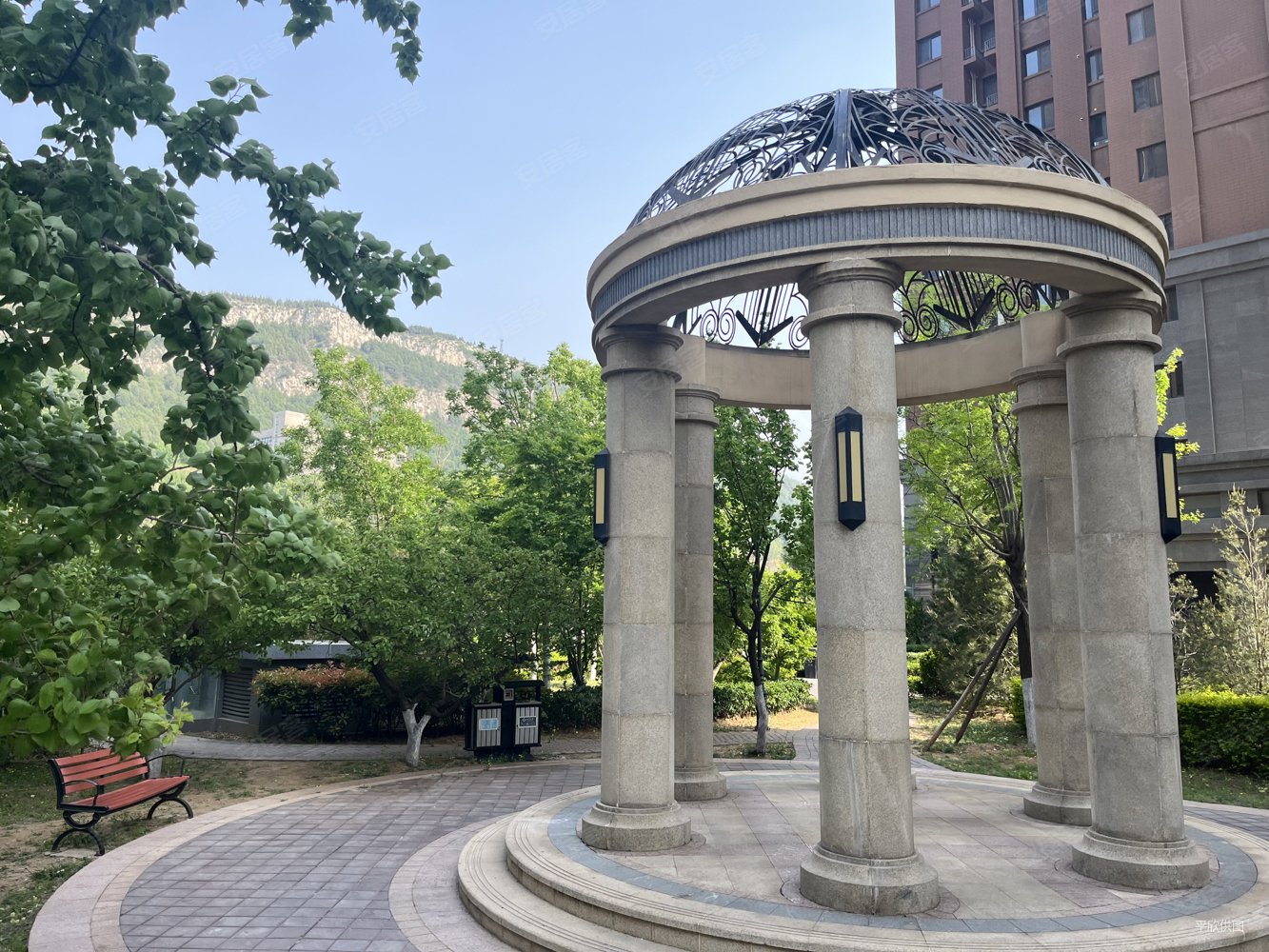 一次未住,非顶底,黄金山水郡(六区)二手房,550万,4室2厅,2卫,200平米