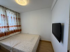 延边延吉中心区延边医院附近延弘大厦10楼，58平，一室一厅，家具家电齐全出租房源真实图片