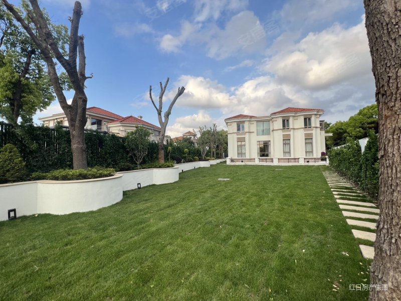 香水湾 千w豪装别墅  一天未入住 临大河位置 移民急抛