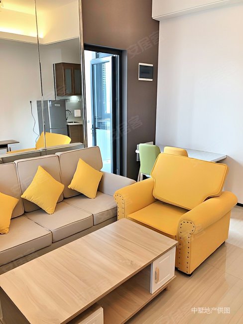 恒大水晶国际广场华玺珠宝城蜜橙loft1室1厅1卫53