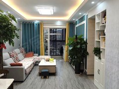 镇江句容句容吾悦广场急租 御东国际 婚装2室 家电家具齐全 随时入住 随时看出租房源真实图片