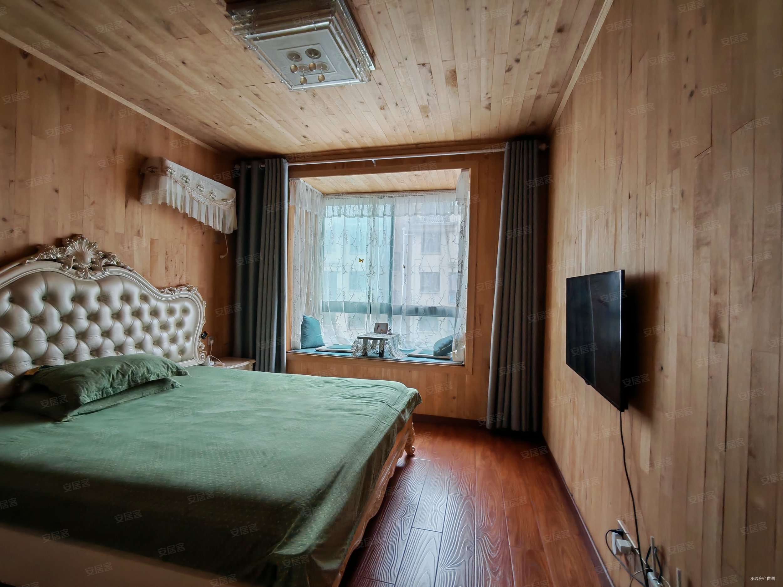 御泉湾二期枫景苑2房2厅1卫精装修,有外阳台,六中附近