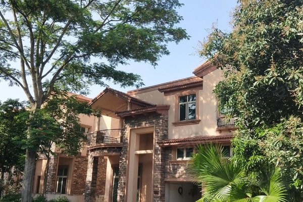 莲花山高尔夫别墅