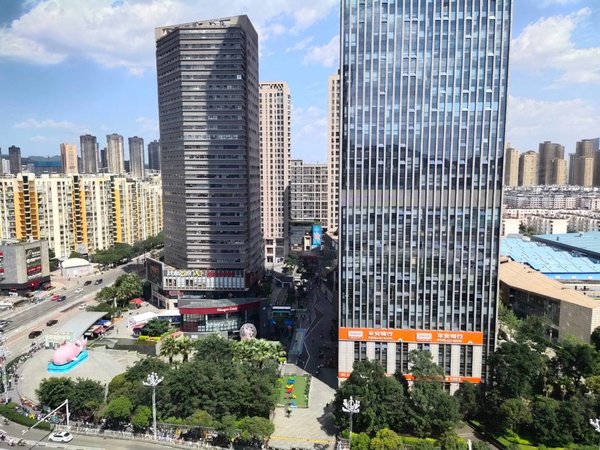 昆明盘龙北辰财富中心欣都龙城欣都龙城 北辰地铁站 价格低 全瓷砖