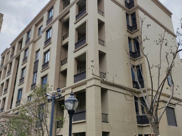 苏州常熟尚湖星荟云庭星荟云庭 4室2厅2卫出租房源真实图片