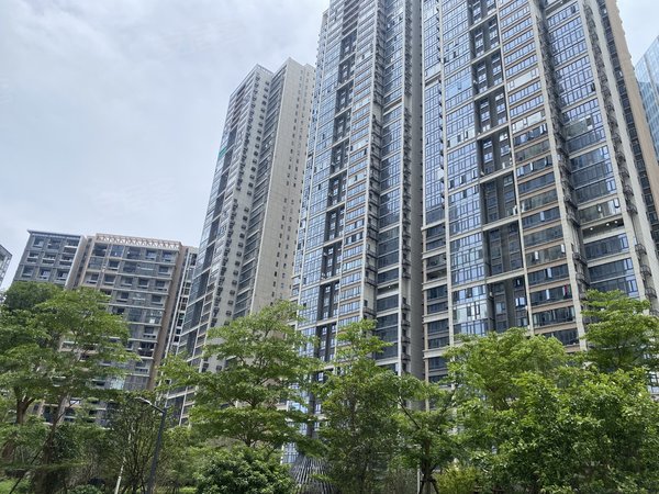 东海湾门第复式两房出租超大客厅可住家配娱乐麻将桌