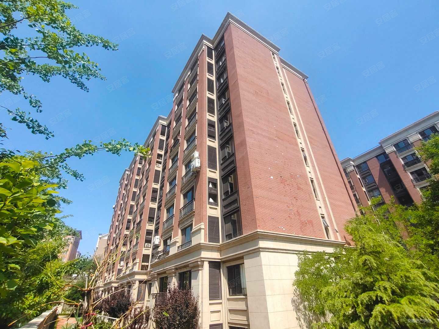 万科八栋墅集中供暖临地铁中间楼层采光好双卫交通便利