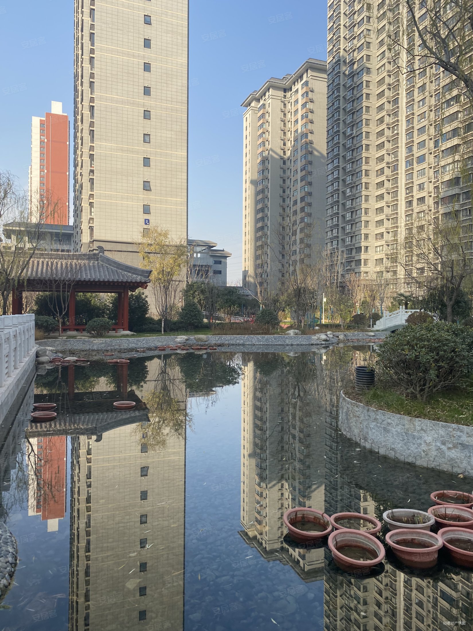陕建翠园锦绣3室2厅2卫138.52㎡南北258万
