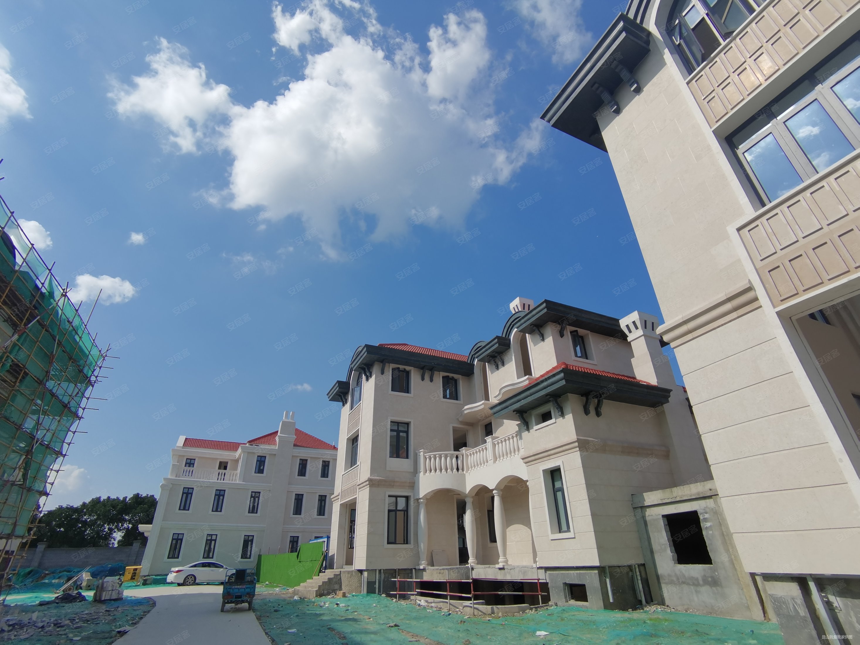 法式大独栋新房别墅爱丽舍5个套房客厅挑高看房方便