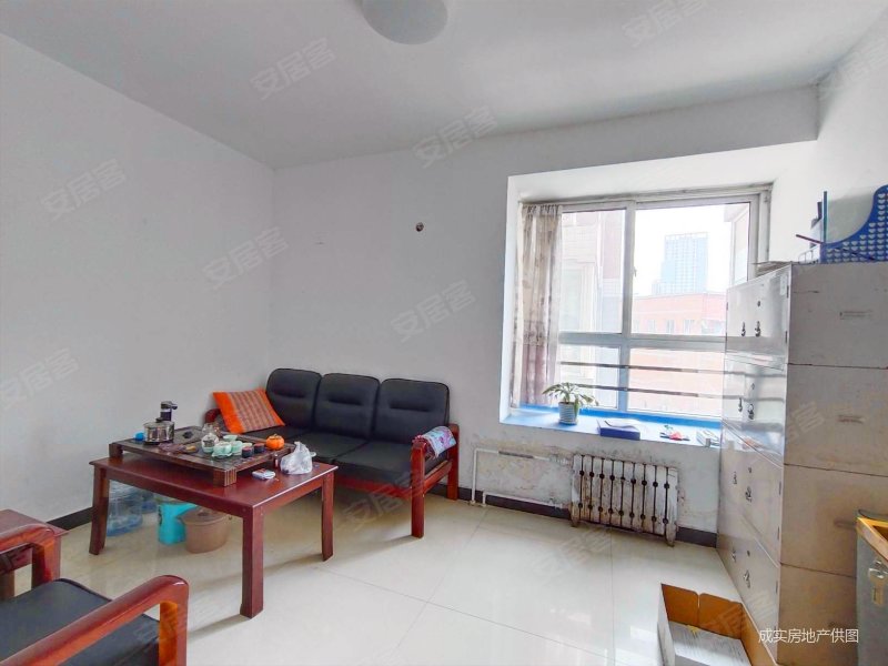 正华花园4楼带电梯70年产权有钥匙随时