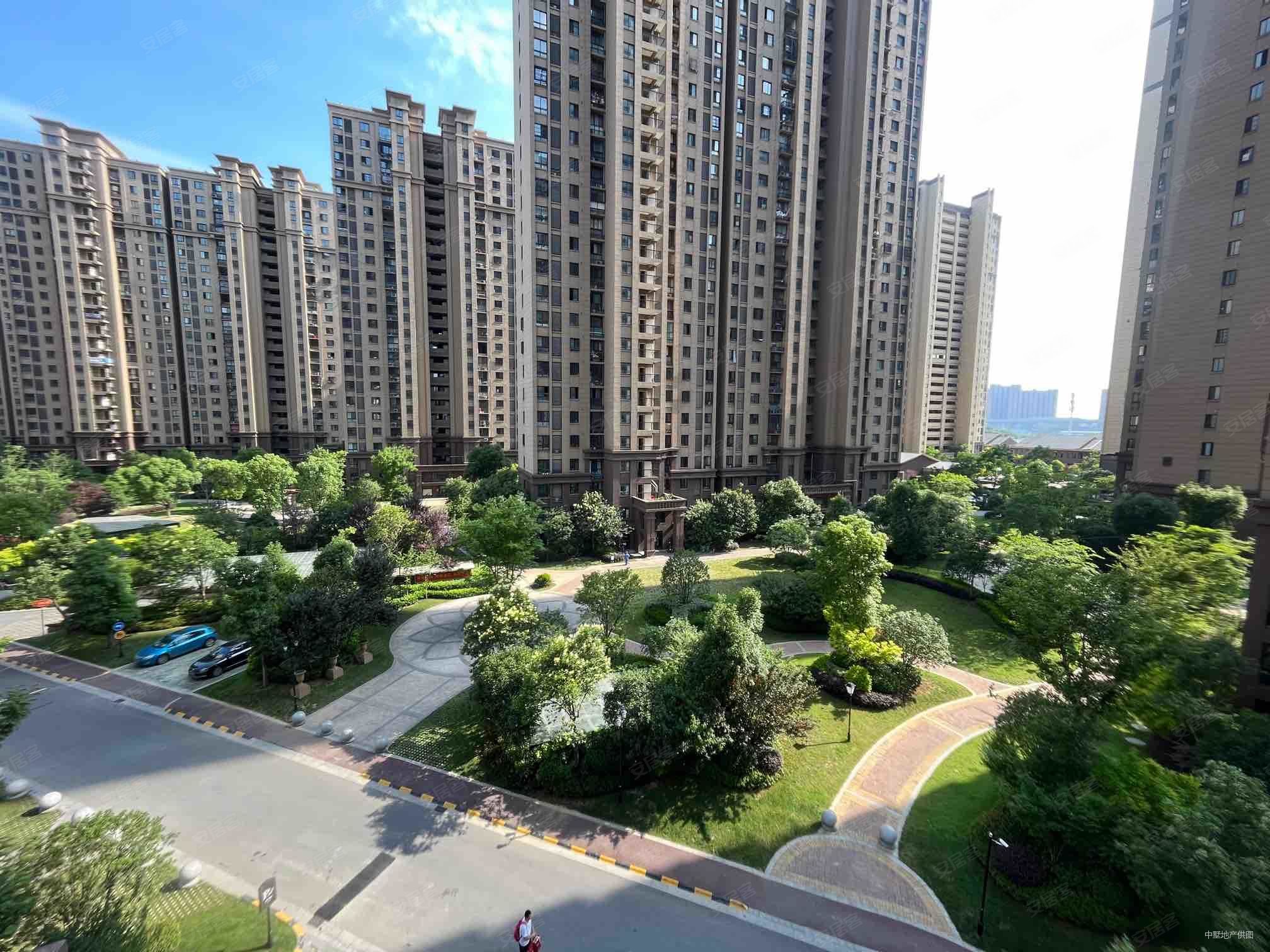 此房靠抢,华地翡翠蓝湾畅园二手房,168万,3室2厅,1卫,95平米-合肥安居