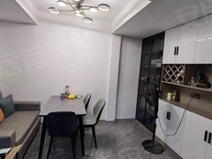 射阳射阳城东吾悦广场金港城,靠近港城小学和市民中心,电梯精装,7楼,2室,有车库出租房源真实图片