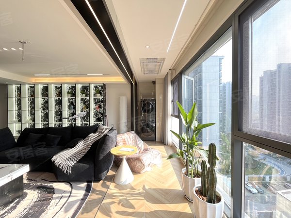 南昌西湖云飞路中粮建发祥云悦府次新小区 中粮建发祥云悦府 豪华装修三房拎包入住大悦城地铁口出租房源真实图片