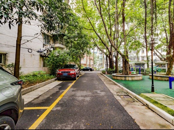 广州越秀水荫路水荫路34号大院实拍越秀5号线动物园站精装3房近水荫