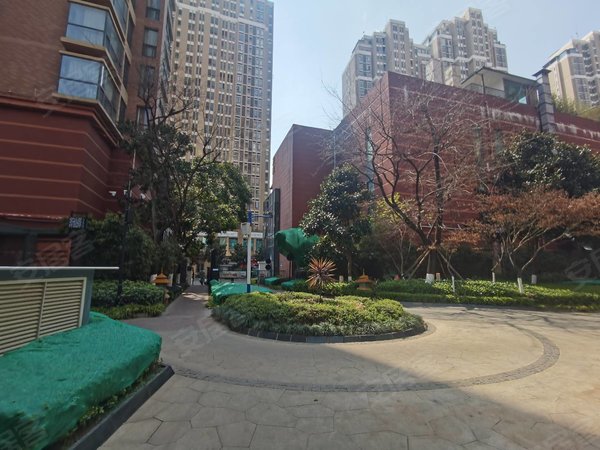 昆明西山滇池路片区南亚风情第壹城南亚星辰苑南亚风情园精装修两房